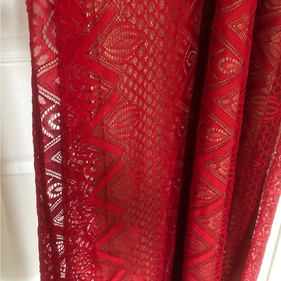 Guess NWOT Long Red Net Dress - Picture 16 of 16